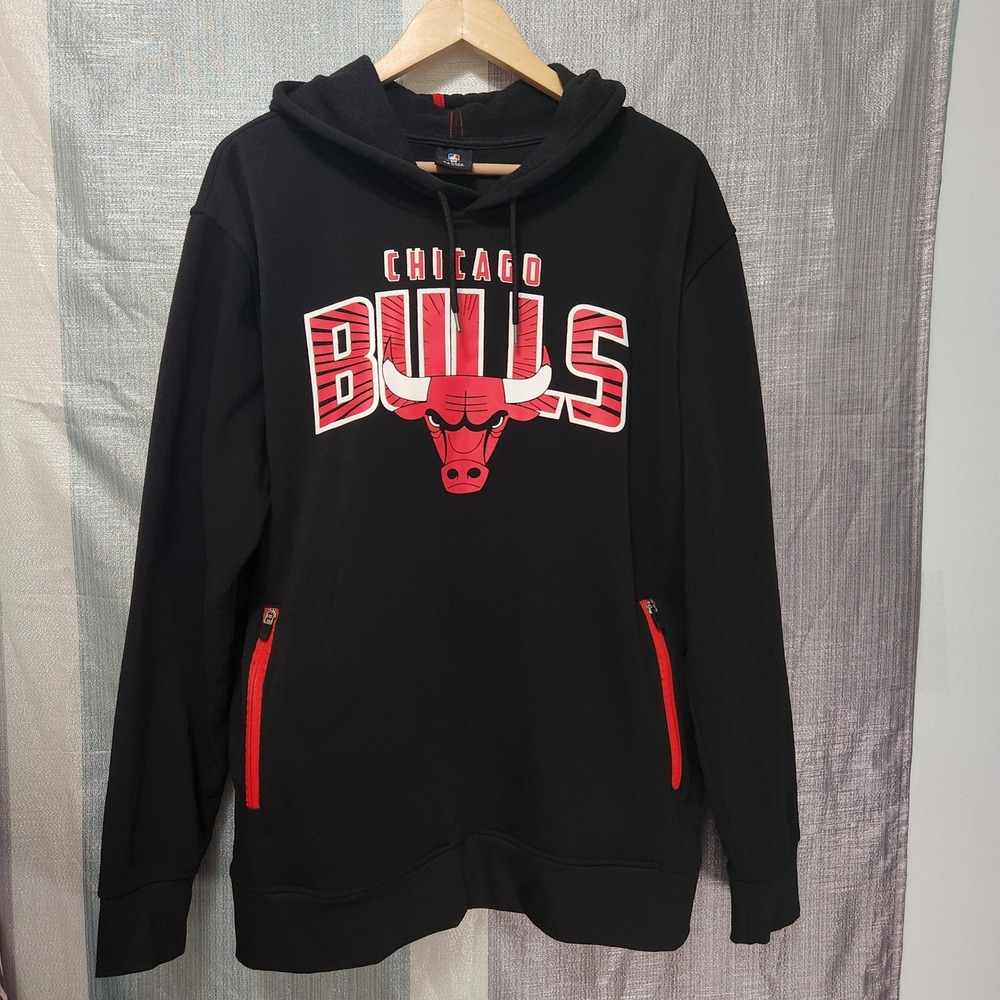 NBA Chicago Bulls Hoodie Mens XL Black Red Zipper Pockets Pullover Basketball